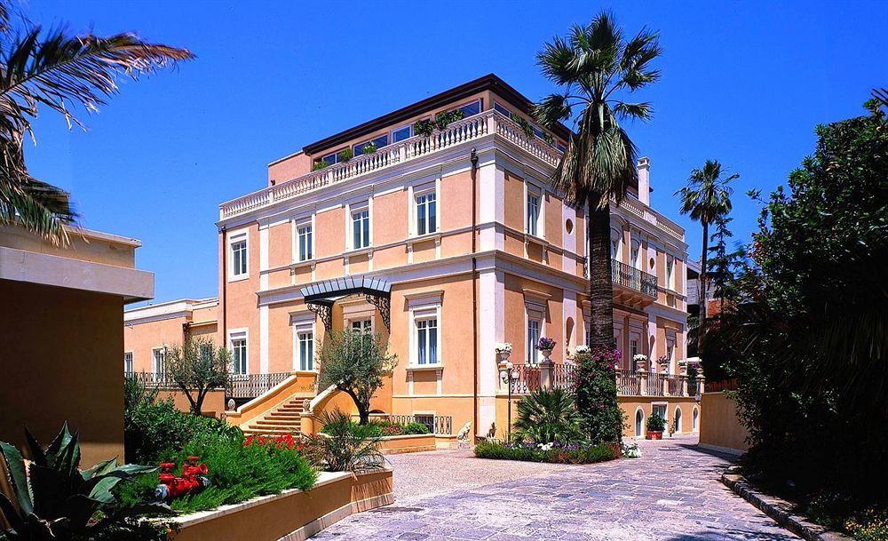 Hotel One