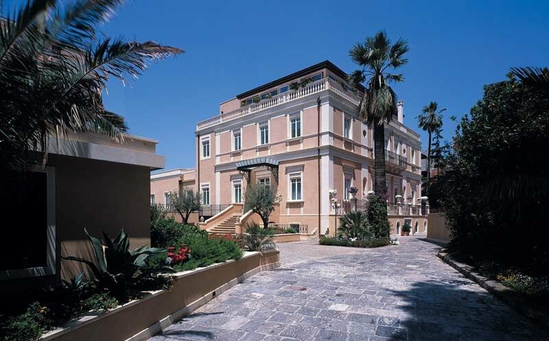 One 4* Catania