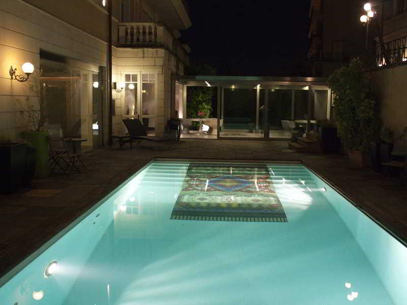 Hotel One