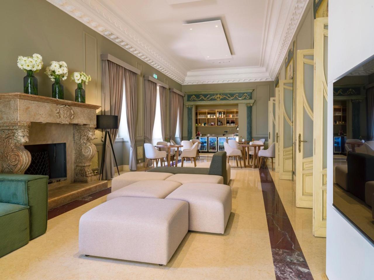Hotel One